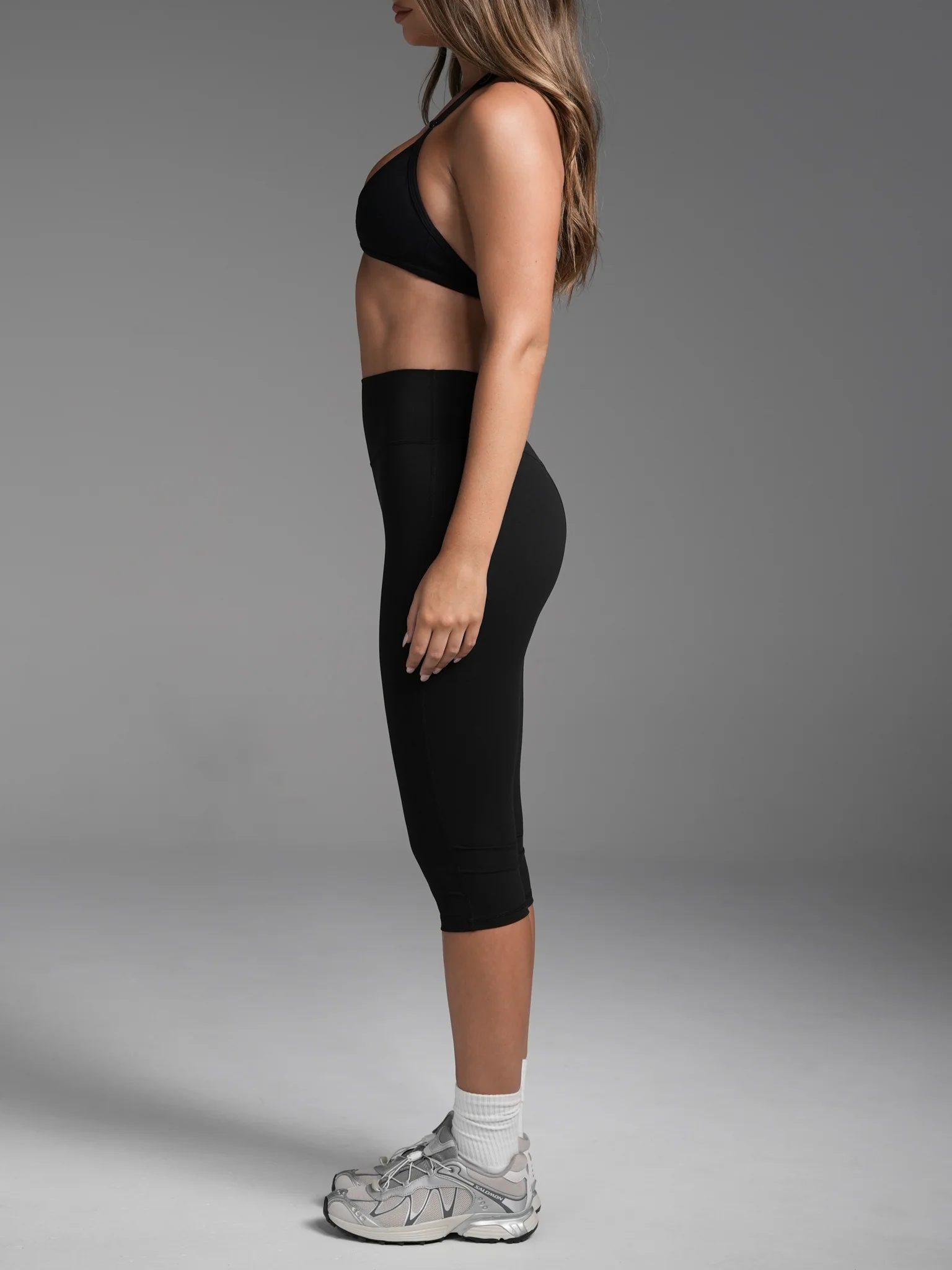 FLX Invisible Scrunch Capris - Image 4