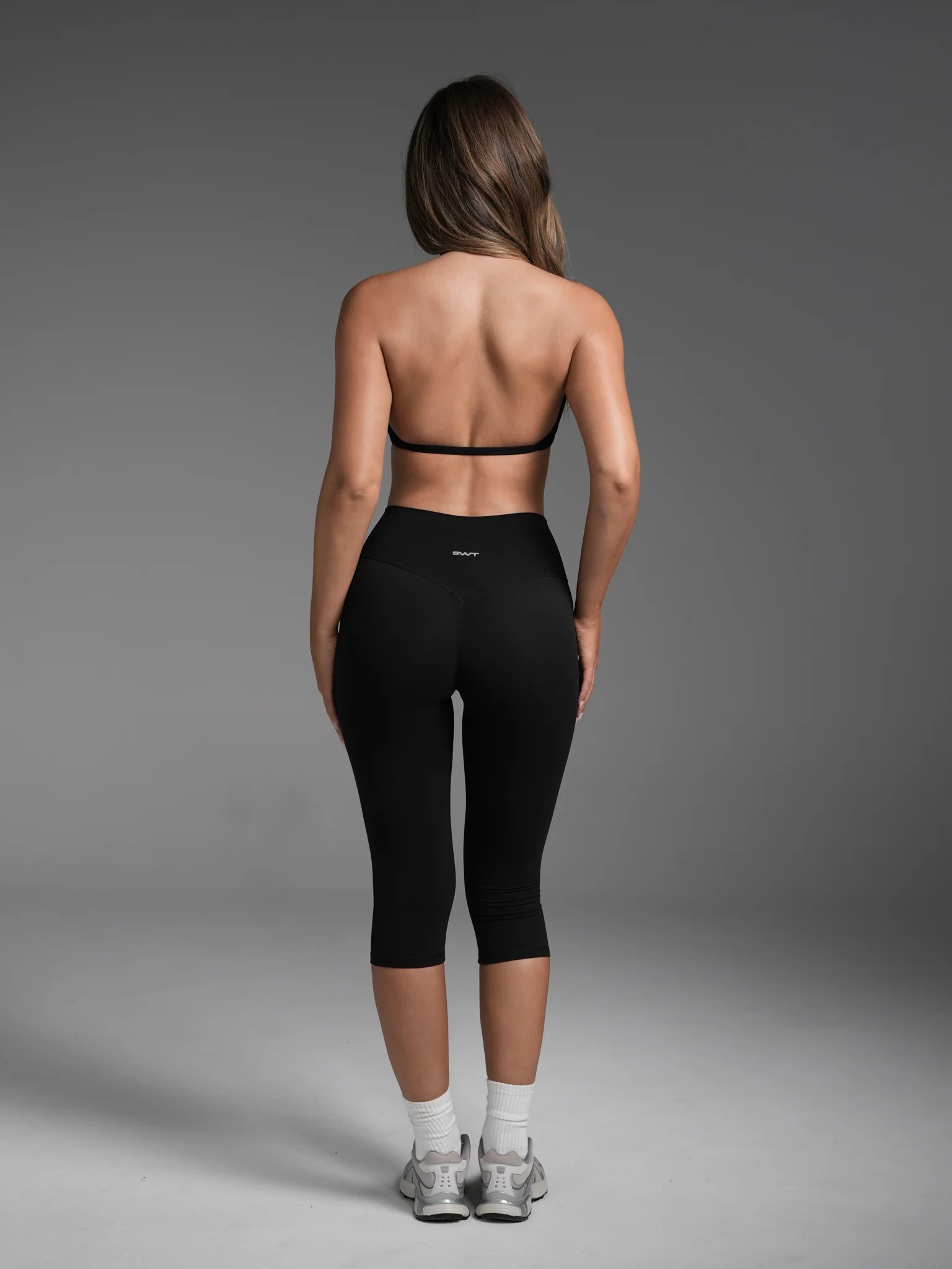 FLX Invisible Scrunch Capris - Image 6