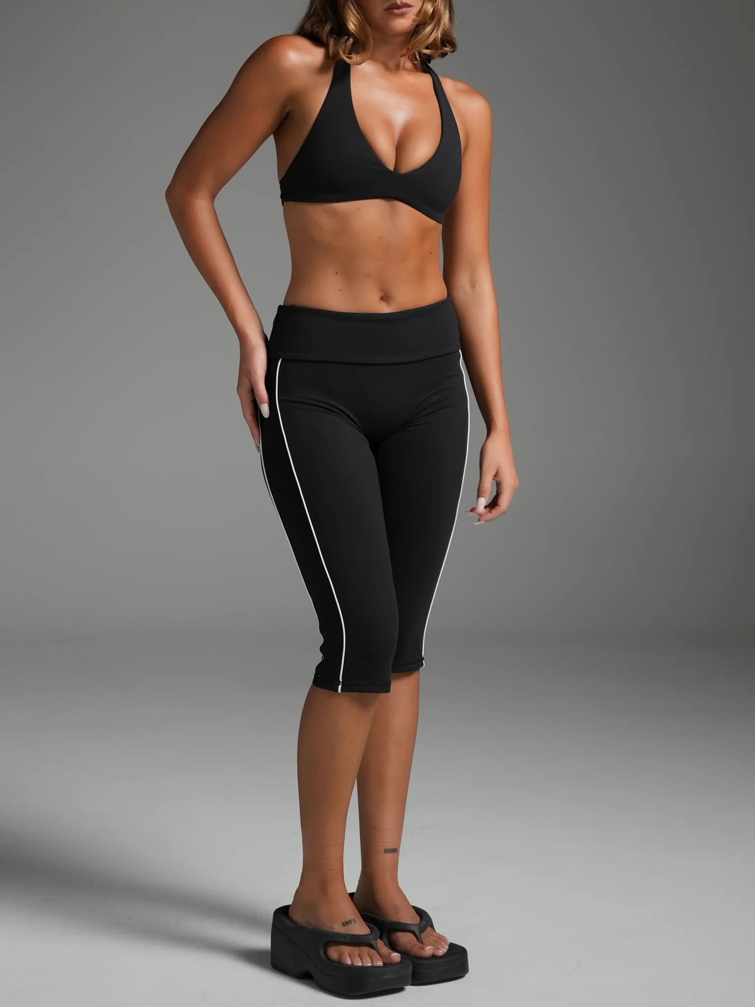 FLX V-Neck Halter Bra - Image 4