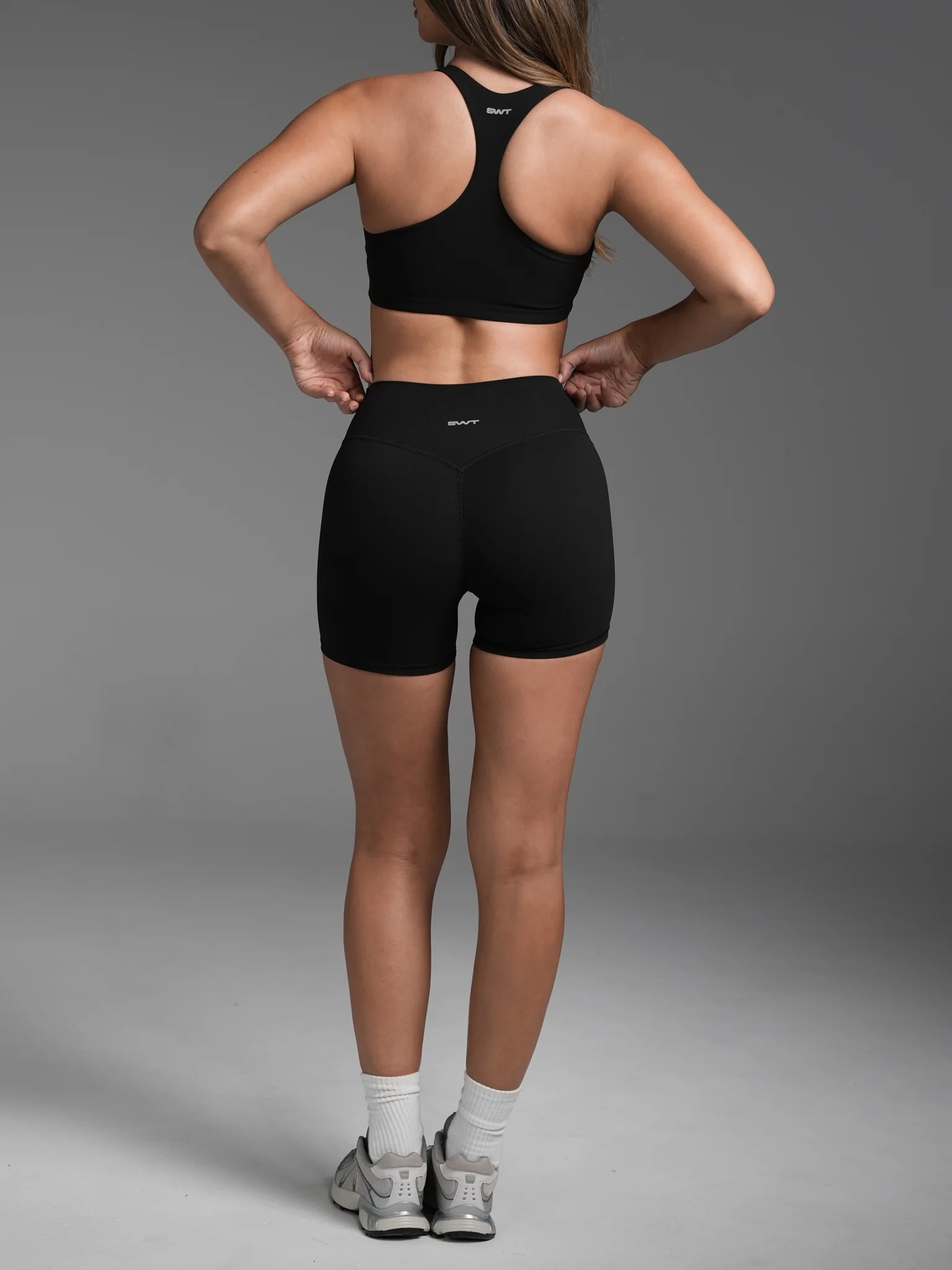 FLX Crossover Invisible Scrunch Shorts - Image 6
